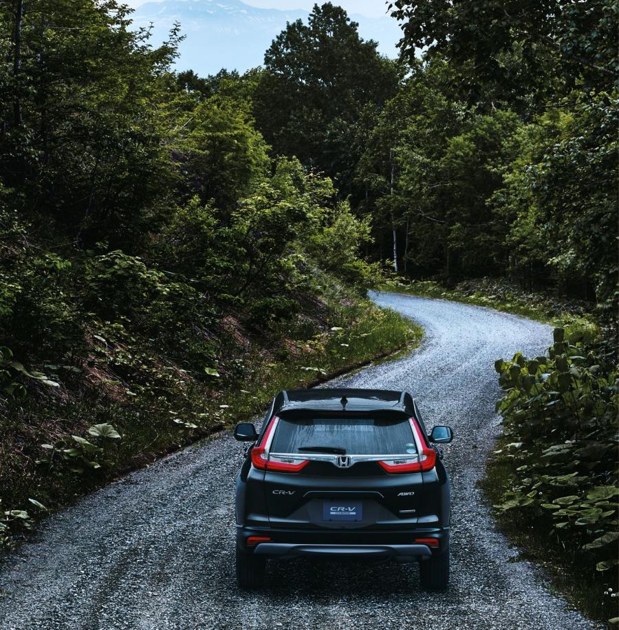  Honda CR-V Hybrid 2018 года  (JP) (фото 4 из 11)
